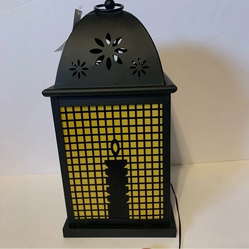 NWT. TARGET Halloween Black and Orange Skull Lantern